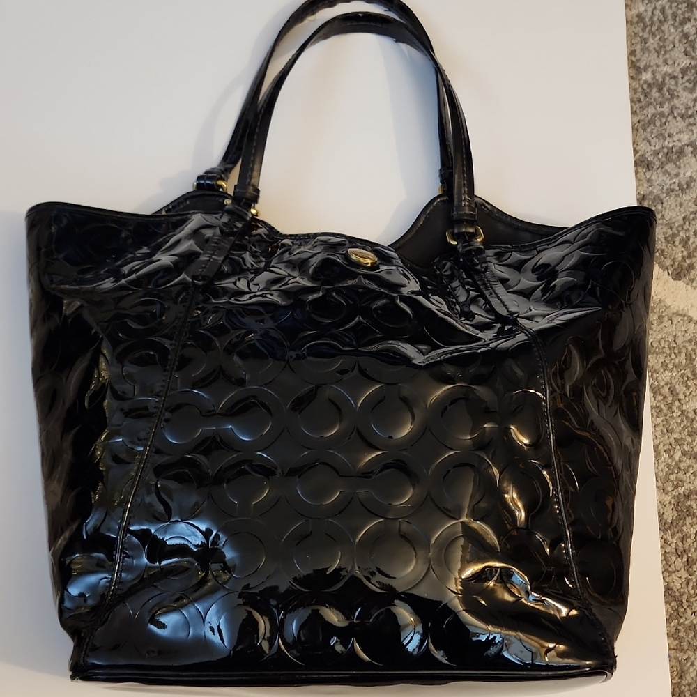 Coach Peyton Op Art Black Patent Leather Tote - Picture 12 of 16